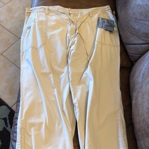 NWT Tan Capri